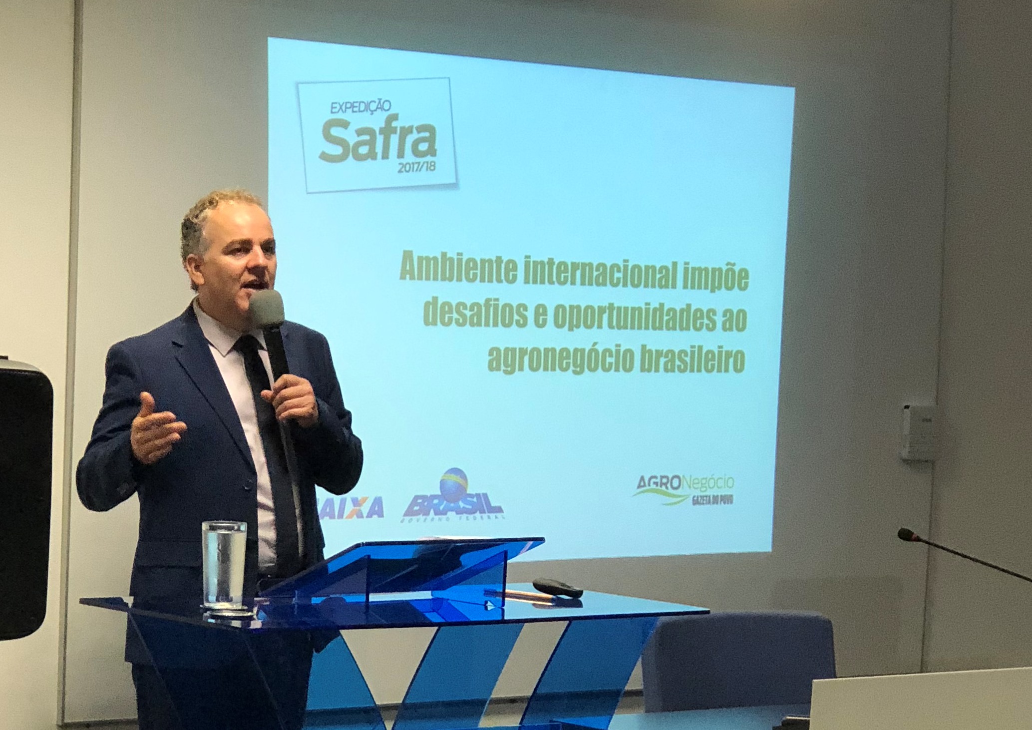 Giovani Ferreira, coordenador da Expedição Safra, mostrou como o desempenho de produção e exportação têm surpreendido e influenciado a economia que vem do campo. | Camila Lívero/Gazeta do Povo