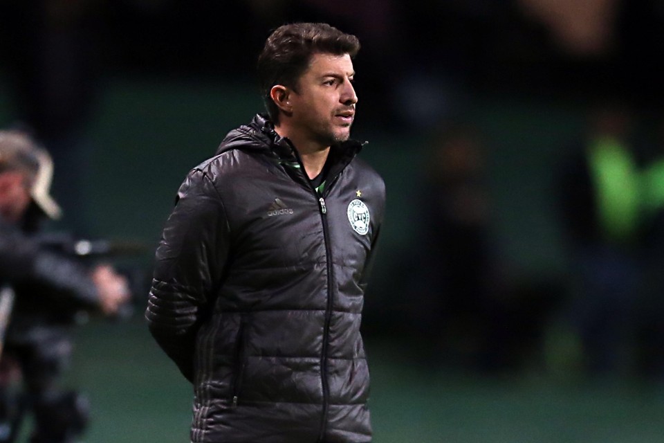 Tcheco comandou o Coritiba contra o Atlético-GO. | Albari Rosa/Gazeta do Povo/