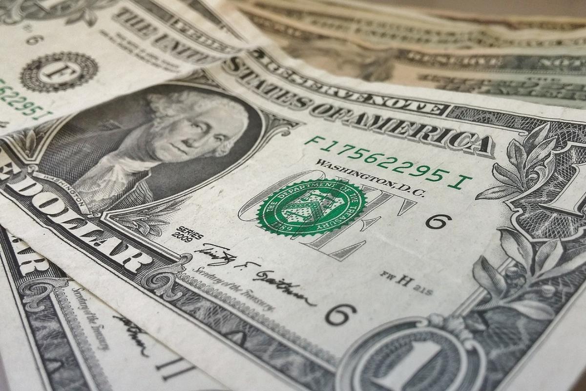 Para um contribuinte solteiro que recebe US$50 mil ao ano, a reforma permitirá que ele consiga guardar US$50 a mais por semana – mais de US$2.500 extra em um ano | Pixabay