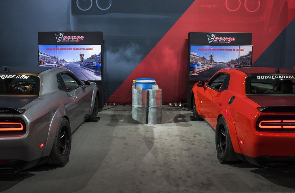Simulador do Demon, da Dodge.