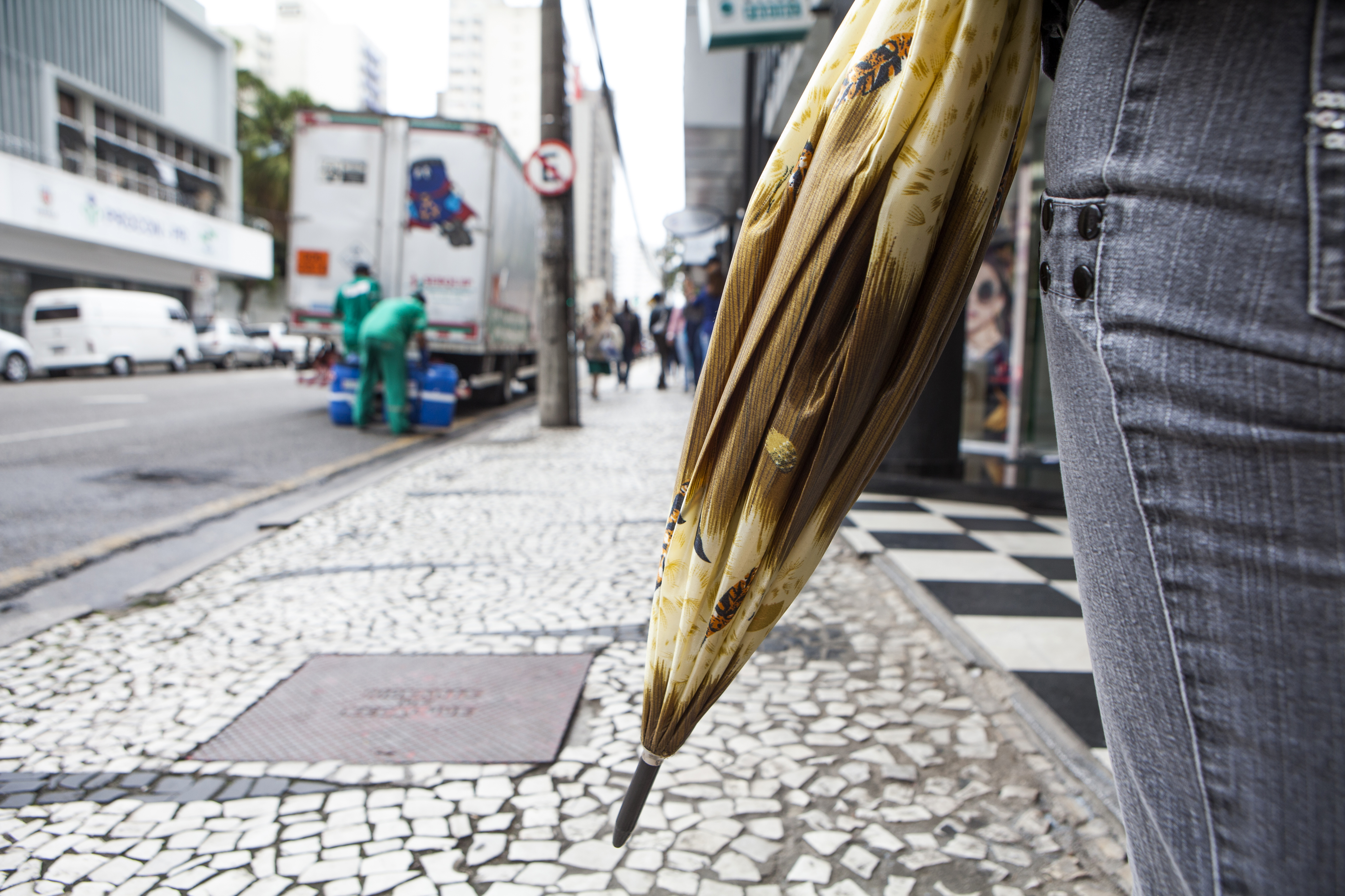 A queda nas temperaturas diminui a chance de temporais na capital paranaense | Daniel Caron/Gazeta do Povo