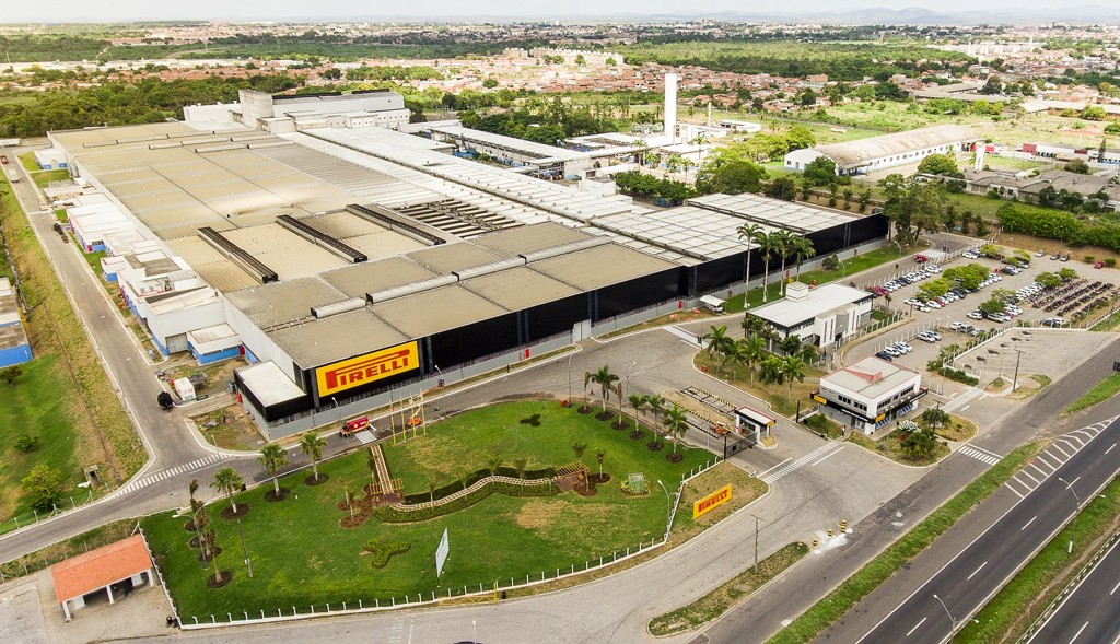 Na foto, a unidade fabril da Pirelli  em Feira de Santana, na Bahia.