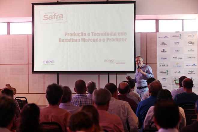 Para o coordenador da Expedição Safra, os números surpreendentes deste ciclo, principalmente no caso da soja, abrem uma janela de oportunidades para o Brasil. | Albari Rosa/Gazeta do Povo