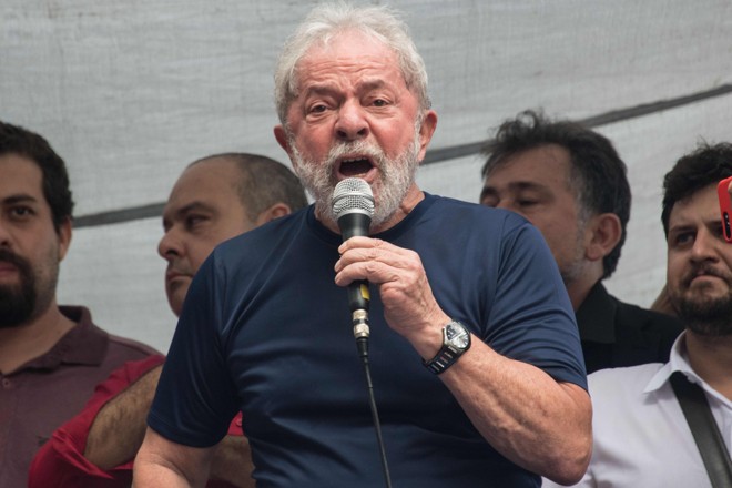 Lula, durante o discurso feito no Sindicato dos Metalúrgicos do ABC, antes de ser preso | NELSON ALMEIDA/AFP