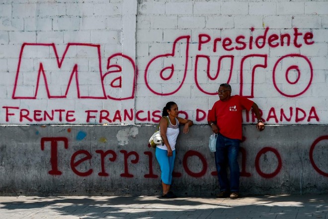 Propaganda de Maduro à reeleição | LUIS ROBAYO/
AFP