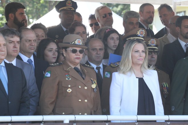 Troca de comando foi feita na manhã desta quarta-feira (11). | Gerson Klaina/Tribuna do Paraná