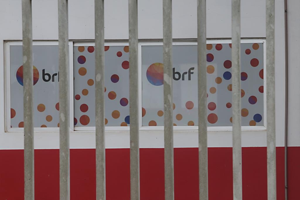 Planta da BRF em Carambeí foi suspensa pela UE.