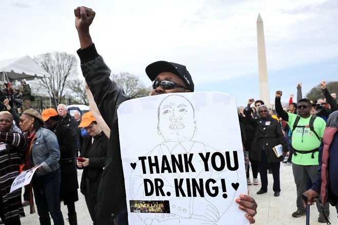 Em Washington, milhares de pessoas se reúnem no National Mall para lembrar os 50 anos da morte de Martin Luther King | CHIP SOMODEVILLAAFP