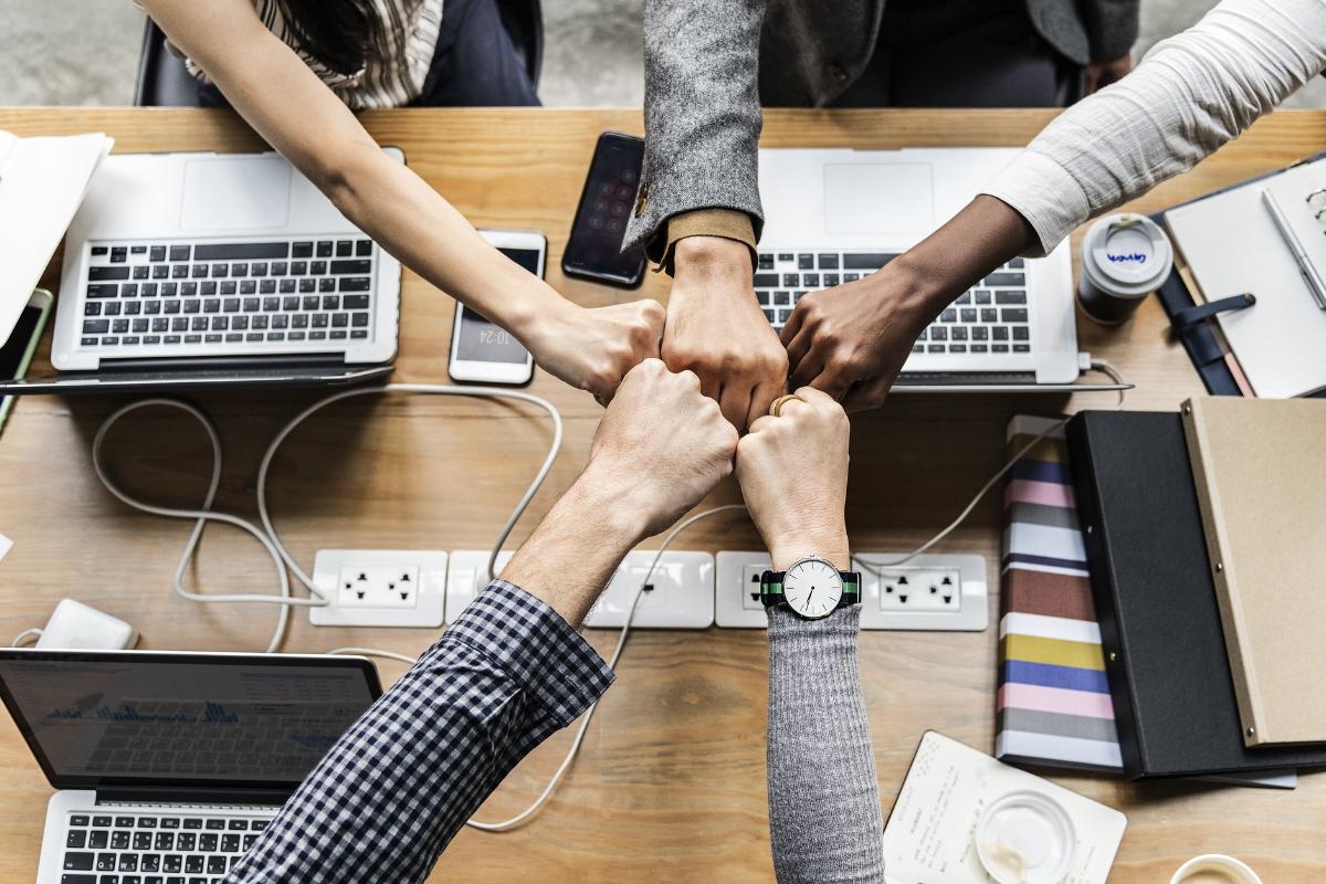 “Equity crowdfunding” é uma mescla de vaquinha virtual com investimento financeiro, em geral utilizado para aplicação em startups | Pixabay