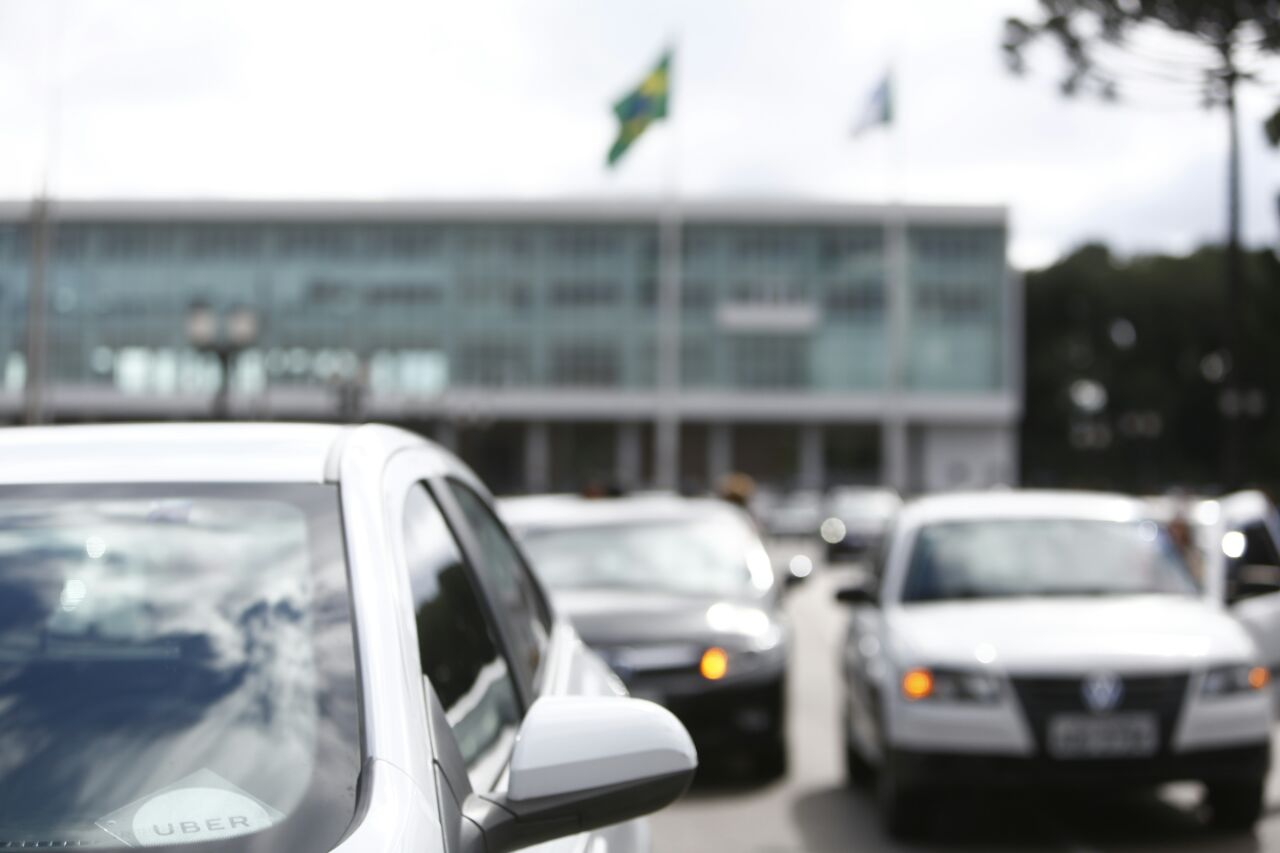 Com o protesto, usuários podem ter dificuldade ao solicitar o serviço de corridas pelos aplicativos | Aniele Nascimento/Gazeta do Povo