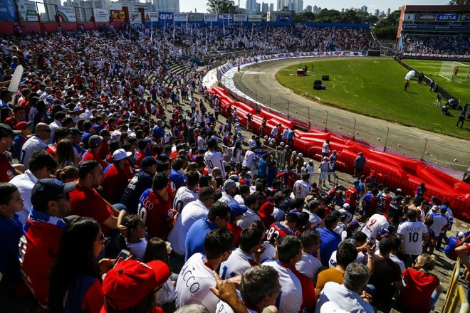 Torcida do Paraná será a única presente no clássico. | Marcelo Andrade/Gazeta do Povo