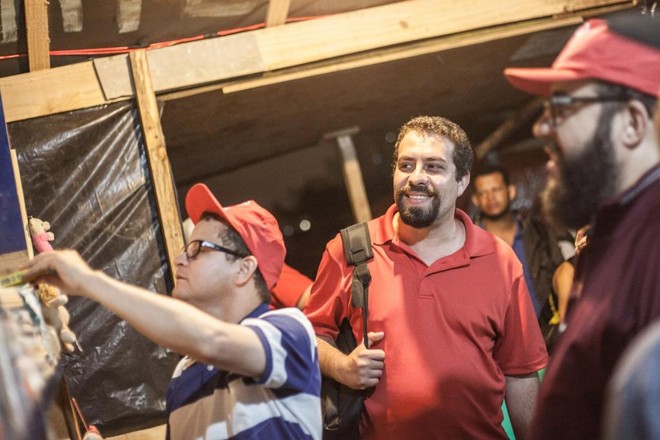 | Reprodução/Facebook