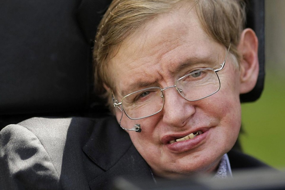 O físico Stephen Hawking publicou artigos revolucionários sobre o cosmos até o final de sua vida. | SC/seb/aaSHAUN CURRY