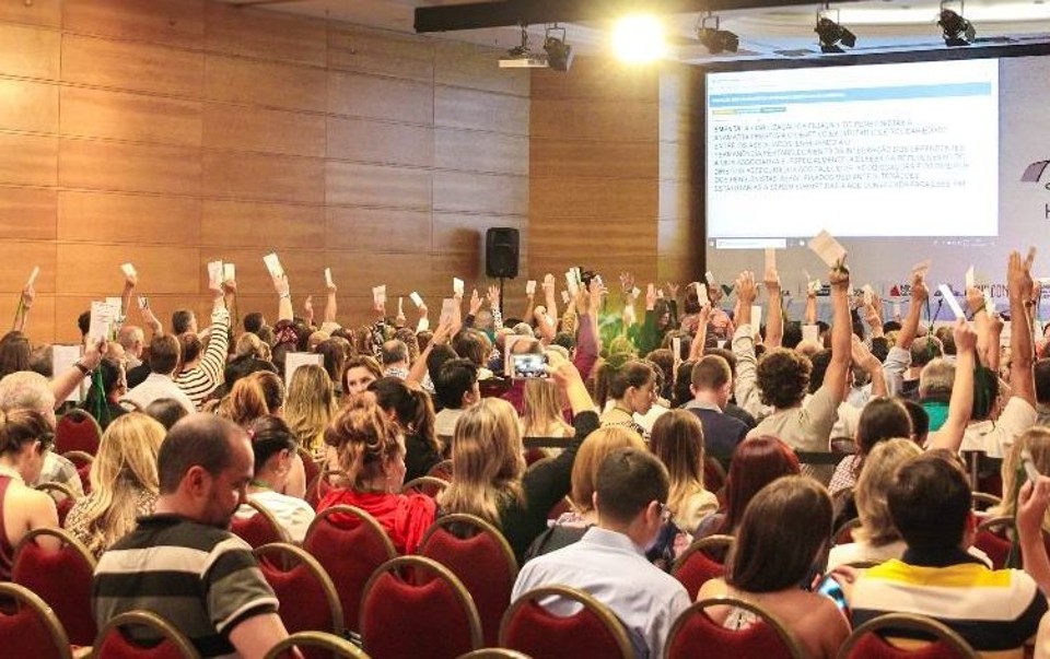 Reforma trabalhista só vale para novos contratos, dizem 700 juízes O evento contou com a presença de 700 magistrados participaram do evento. No Brasil, existem aproximadamente 4.500 juízes da Justiça do Trabalho, entre ativos e aposentados | Divulgação/Anamatra