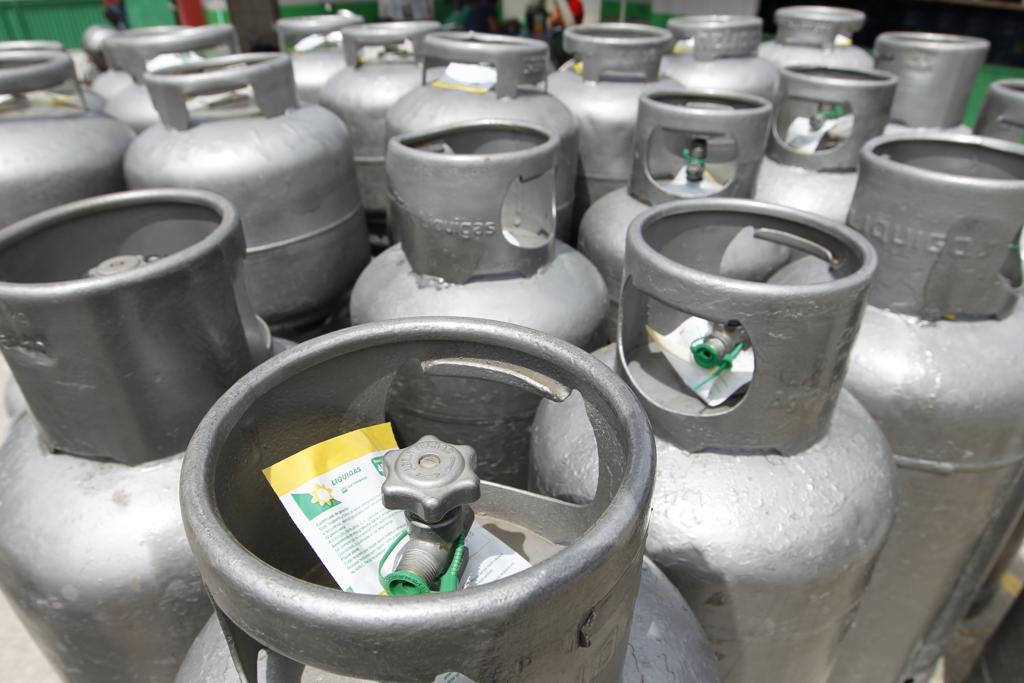 Vários estabelecimentos fecharam as portas já na quinta-feira (24) | Antônio More / Agência de Notícias Gazeta do Povo/Antônio More / Agência de Notícias Gazeta do Povo