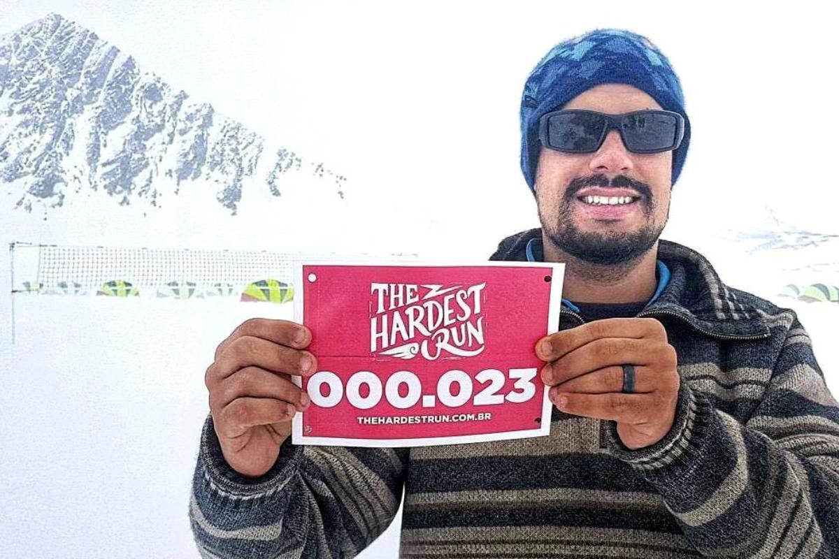 O hardest runner Francisco Mattos levou seu número à Antártida para divulgar a causa da doação de medula óssea | Arquivo Pessoal