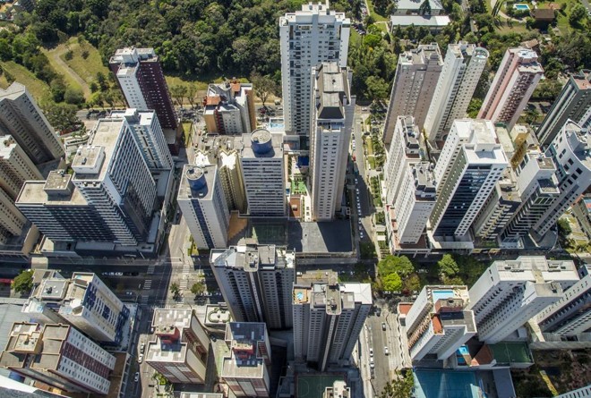 Curitiba estuda permitir prédios mais altos em alguns bairros | Hugo Harada/Gazeta do Povo