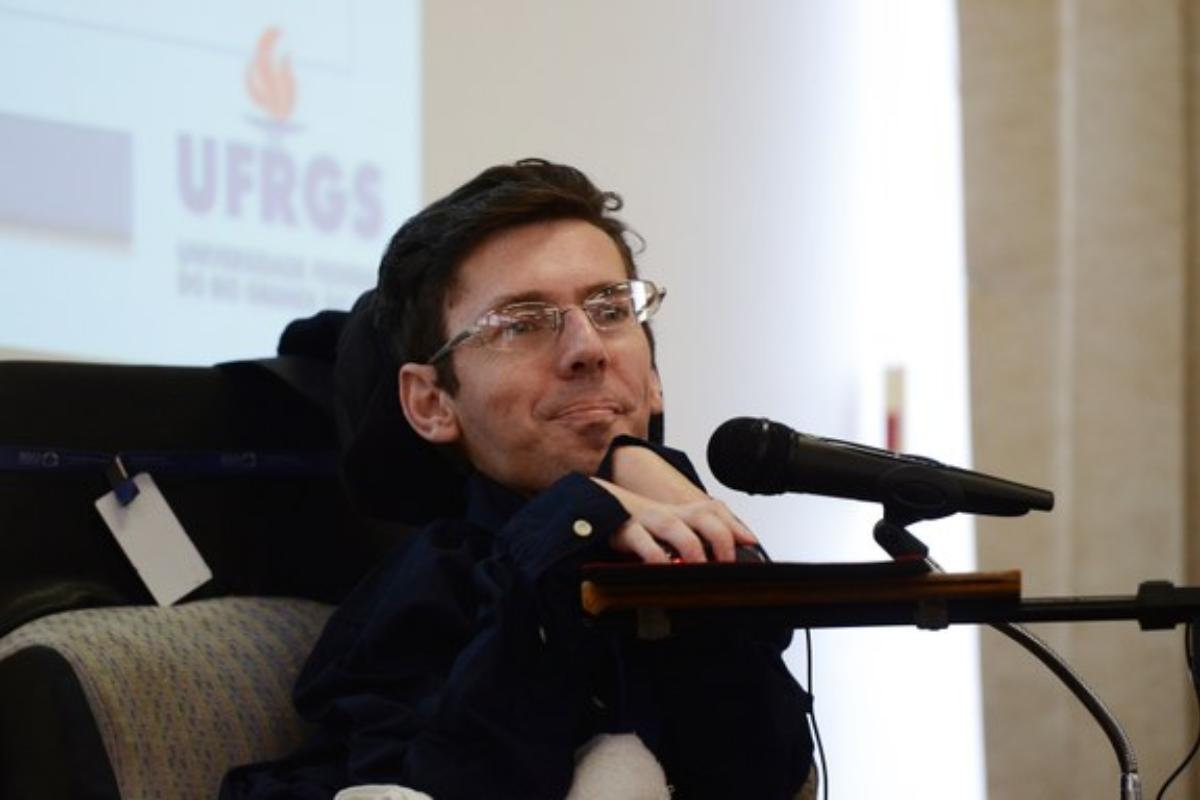 A interface torna possível que pessoas com restrição motora total possam escrever e se comunicar com autonomia. | Rochele Zandavalli/UFRGS.