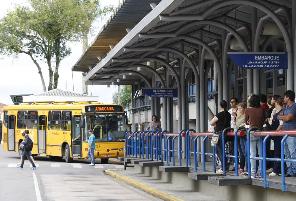 Em Araucária, 33 linhas serão atingidas pela greve, que também atendem os municípios de Contenda e Campo Largo. | Aniele Nascimento/Gazeta do Povo