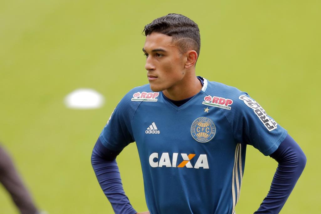 Volante Vítor Carvalho é o desfalque mais recente do Coritiba | Albari Rosa/Gazeta do Povo