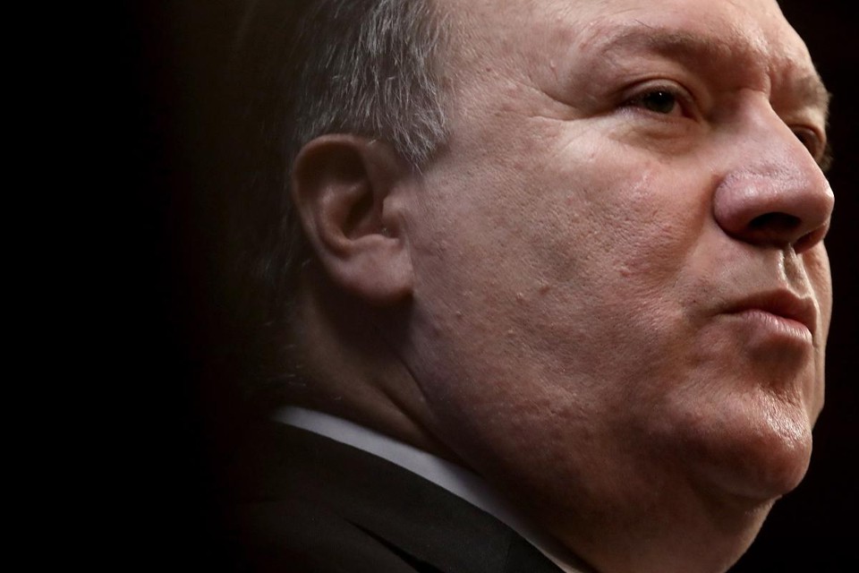 Secretário de Estado dos EUA, Mike Pompeo, anunciou as condições para que os EUA voltem a assinar um acordo nuclear com o Irã nesta segunda-feira (21) | WIN MCNAMEEAFP