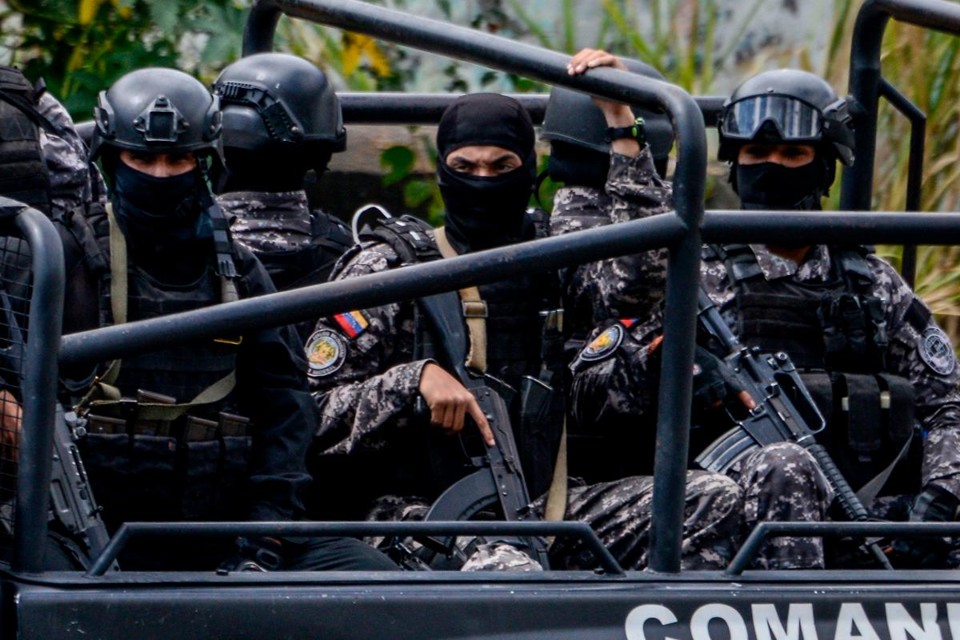 Arquivo: Membros da patrulha do Sebin em operação que acabou com a morte de Oscar Perez em 15 de janeiro | JUAN BARRETOAFP