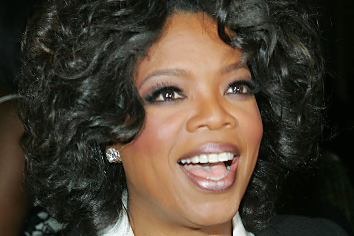 Oprah nasceu em uma família pobre do Mississippi; hoje tem um patrimônio de US$ 2,8 bilhões. | AF/GNALBERT FERREIRA