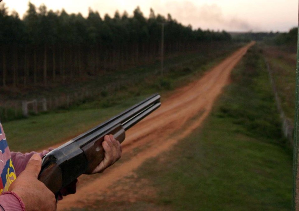Agronegócio pede mais segurança e flexibilização do Estatuto do Desarmamento Fazendeiros defendem o direito de se armar para reagir à violência no campo. | Christian Rizzi/Arquivo Gazeta do Povo