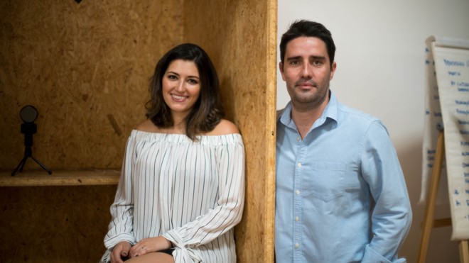 Stephanie Passos e Bruno Negretti fundaram a Knowe em julho de 2016. | Divulgação/