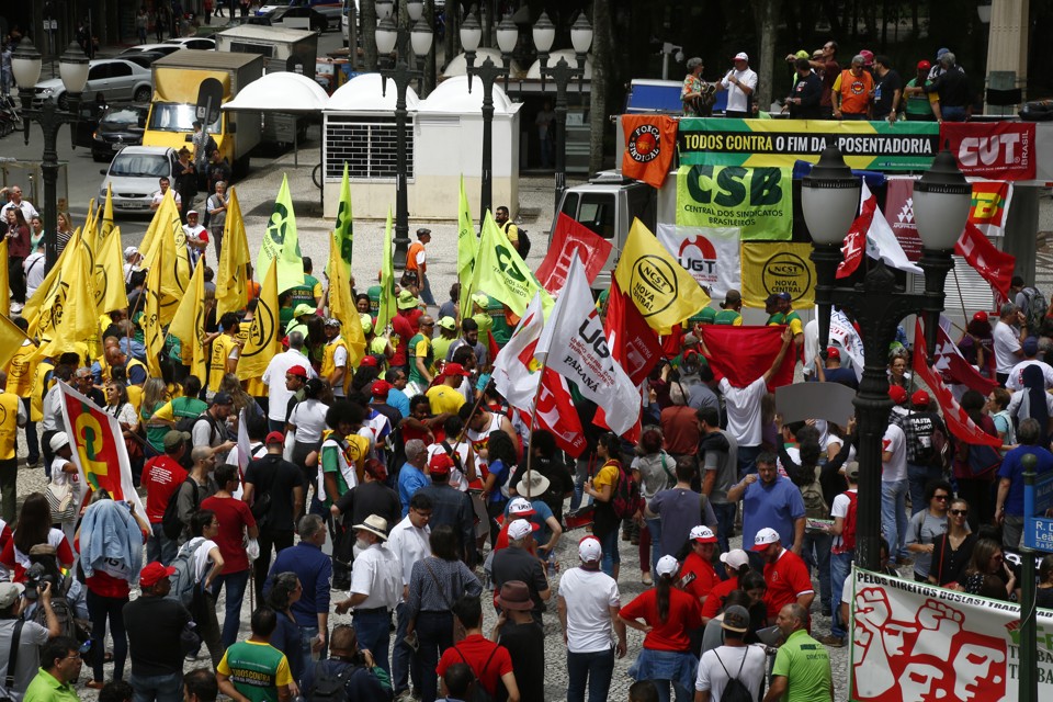 Sindicatos têm sofrido derrotas sucessivas na Justiça do Trabalho | Aniele Nascimento/Gazeta do Povo