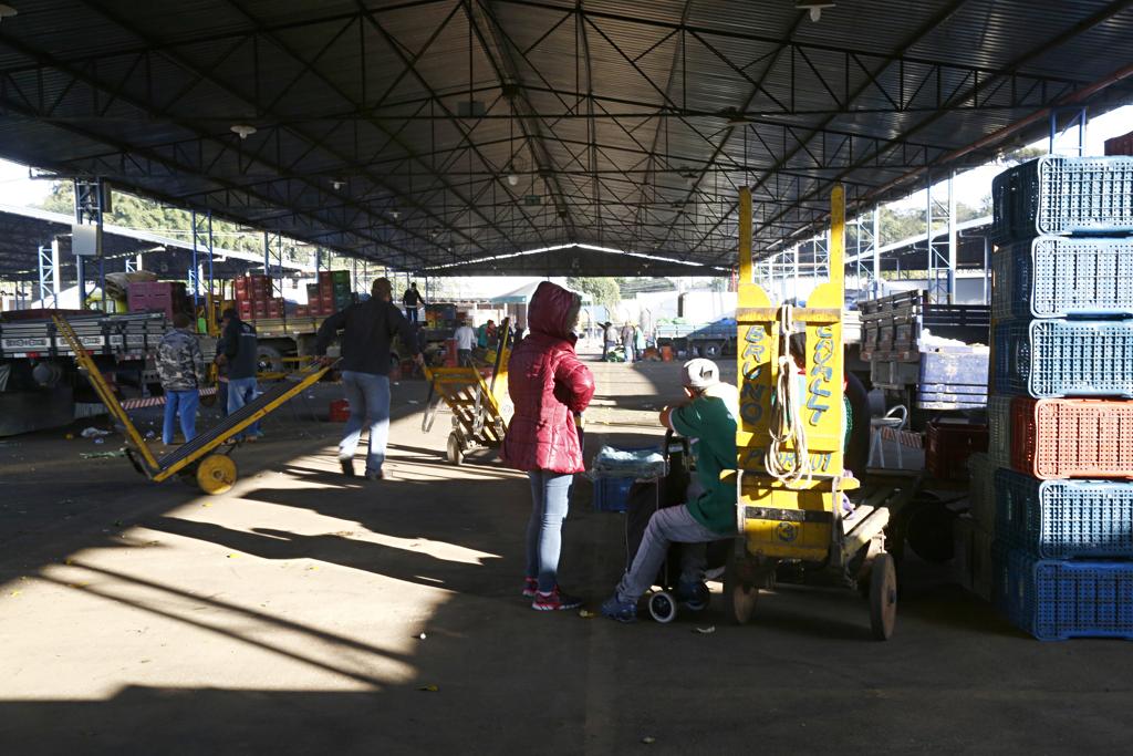 Semana foi de pouquíssimo movimento na Ceasa de Curitiba. | Aniele Nascimento/Gazeta do Povo