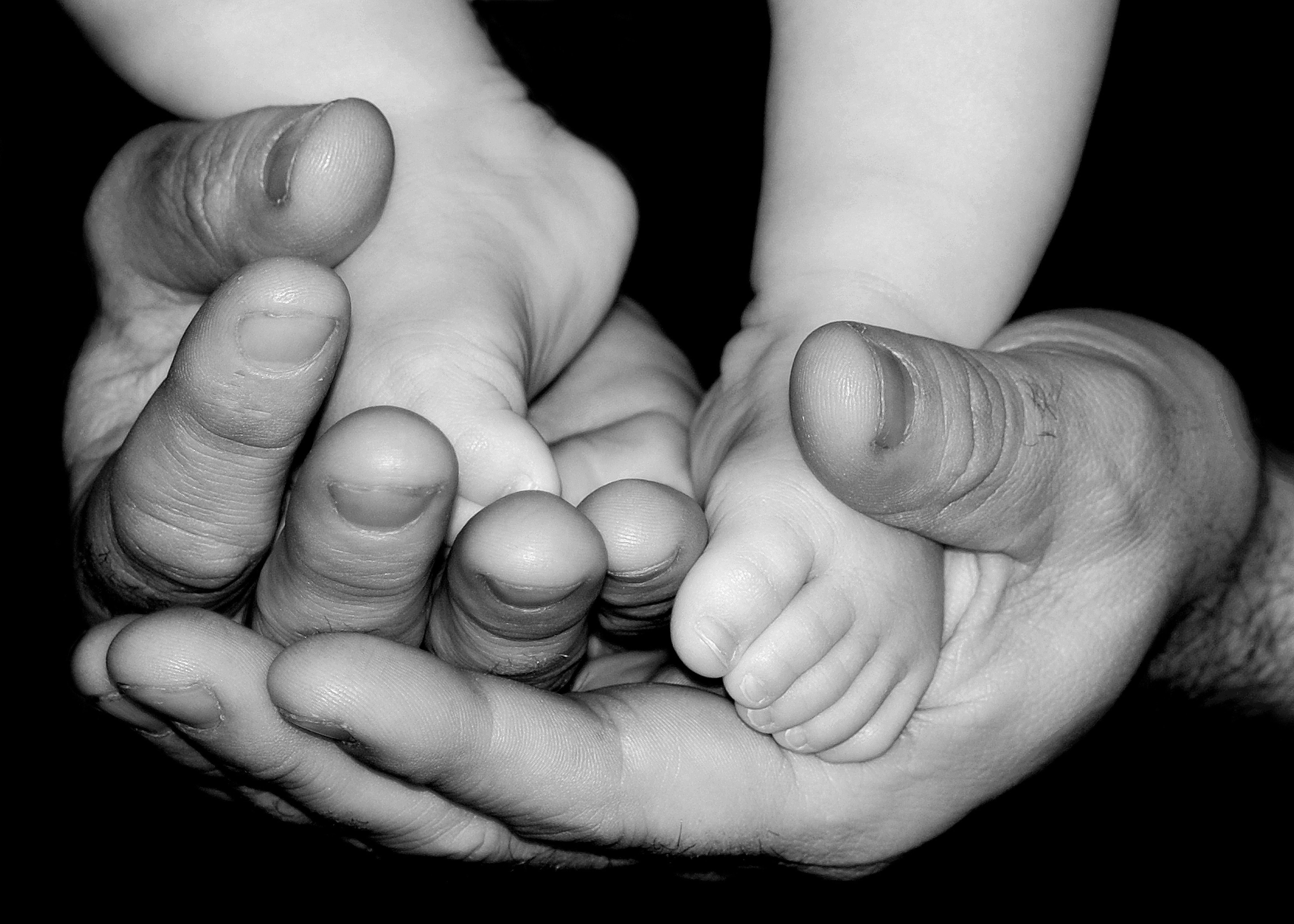 No Brasil, o maior período de licença-paternidade remunerada que se tem notícia é o oferecido pela empresa a norte-americana Twitter: são cinco meses (20 semanas ou 140 dias). | Bigstock/Bigstock