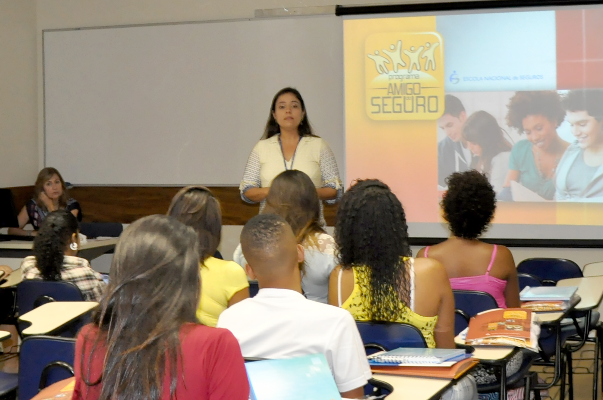 As aulas são oferecidas  para alunos entre 16 e 20 anos, e as aulas começam dia 25 de junho | Divulgação/Escola Nacional de Seguros