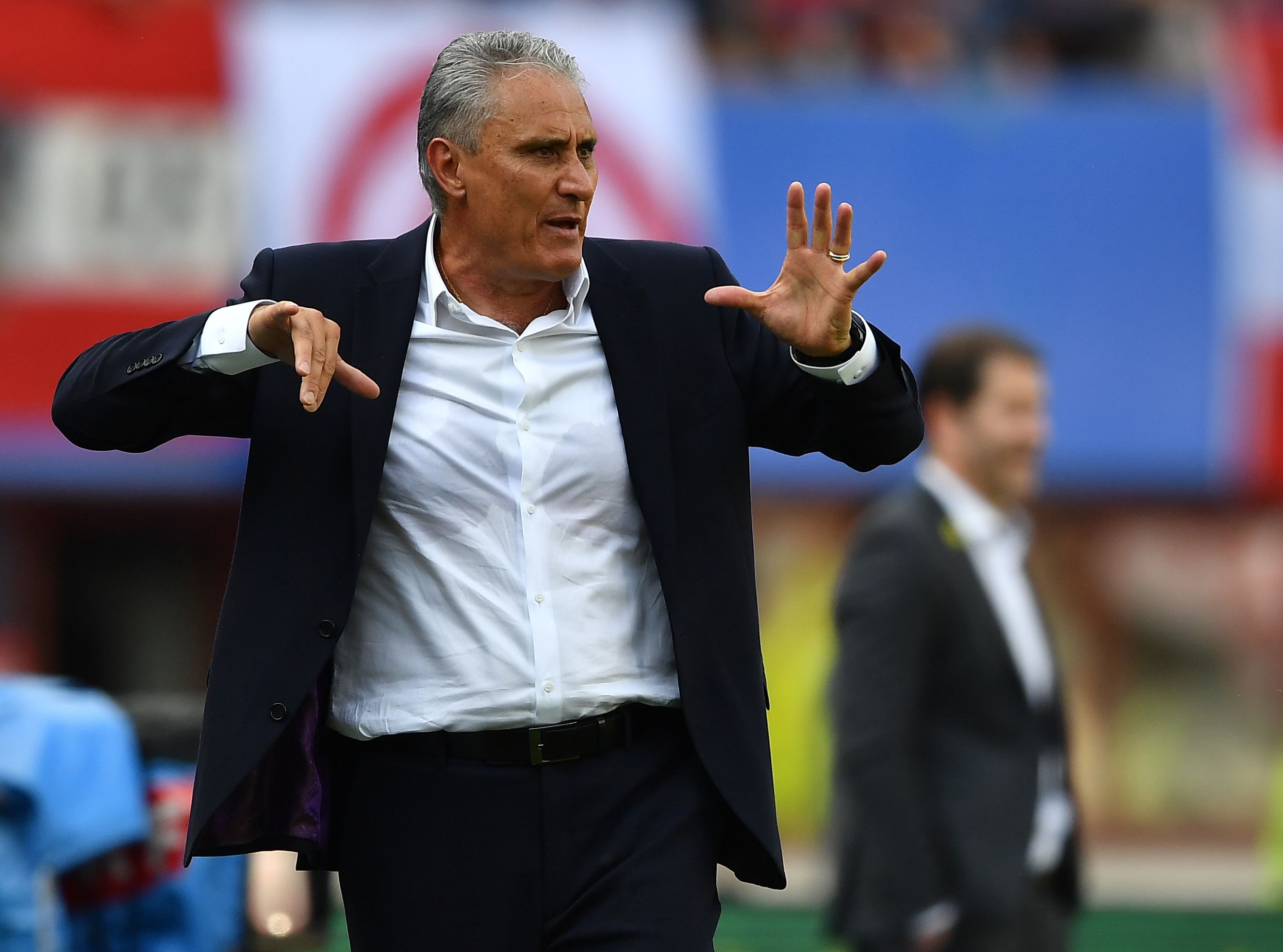 Tite esconde time da estreia conta a Suíça | JOE KLAMAR/AFP
