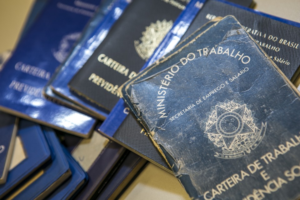 Governo pode liberar o saque para beneficiários de todas as idades. Mas para quem tem 60 anos ou mais, o prazo está no fim | Marcelo Andrade/Gazeta do Povo