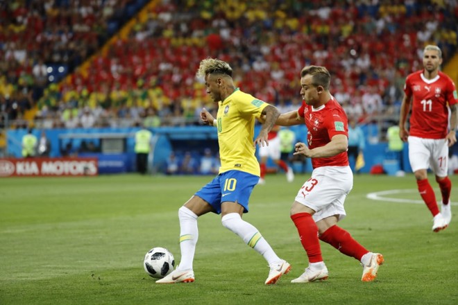 Na véspera da estreia contra a Suíça, Tite disse que mesmo sem estar 100%, o craque faria diferença. Não fez. | /Jonathan Campos / Enviado Especial da Gazeta do Povo