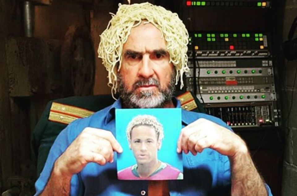 Cantona tirou sarro do cabelo de Neymar | AFP