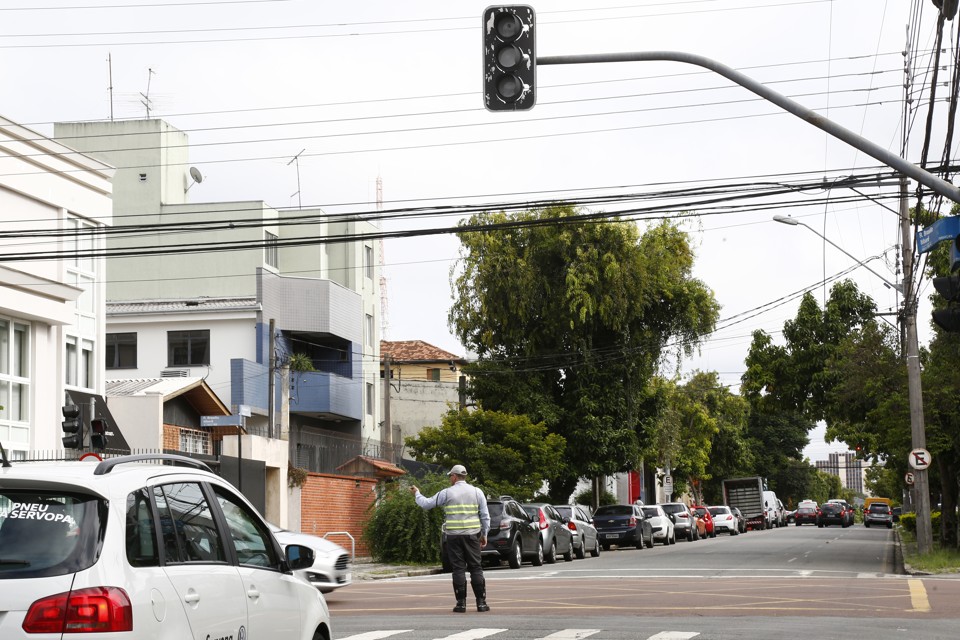 Somente neste mês de junho, 36 caixas controladoras foram roubadas em Curitiba | Aniele Nascimento/Gazeta do Povo