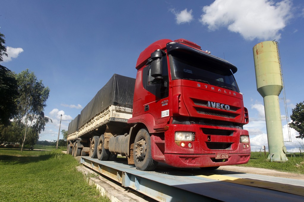 Deve ser retirado da tabela o preço mínimo para o chamado frete de retorno - quando o caminhão volta vazio.