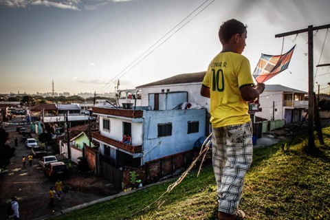 Pesquisa identificou, entre outras questões, discussão polarizada sobre torcer ou não pela seleção na Copa em face aos problemas do país | Daniel Castellano/Gazeta/Arquivo