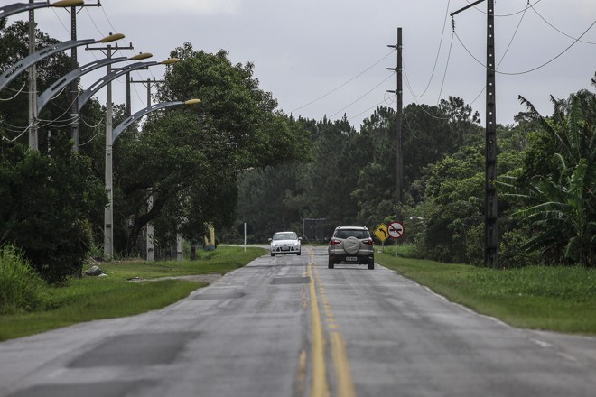 Nova estrada, paralela à PR-412, promete melhorar acesso ao litoral do estado . | Jonathan Campos/Gazeta do Povo