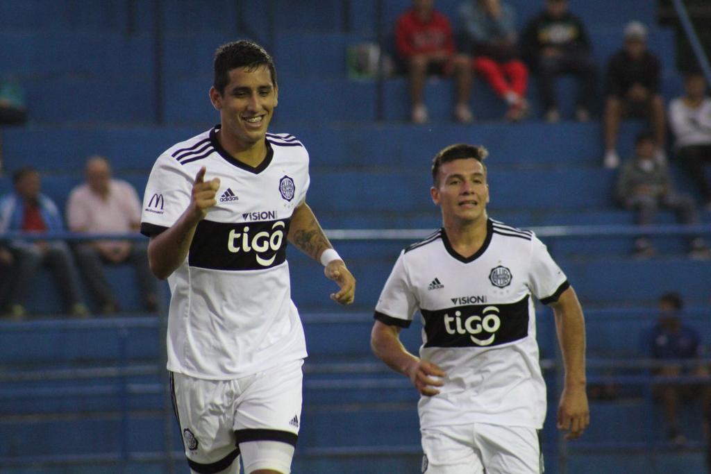 O atacante Jorge Colmán , de 20 anos, será observado no Coritiba. | Twitter/Olimpia