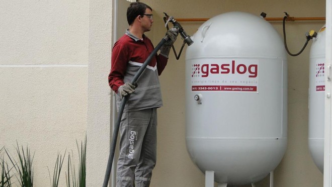Para estreitar o contato com os clientes, a empresa investiu em treinamento da equipe, eliminou o 0800 e criou um canal de comunicação direto com por meio de um telefone fixo. | Divulgação/Gaslog