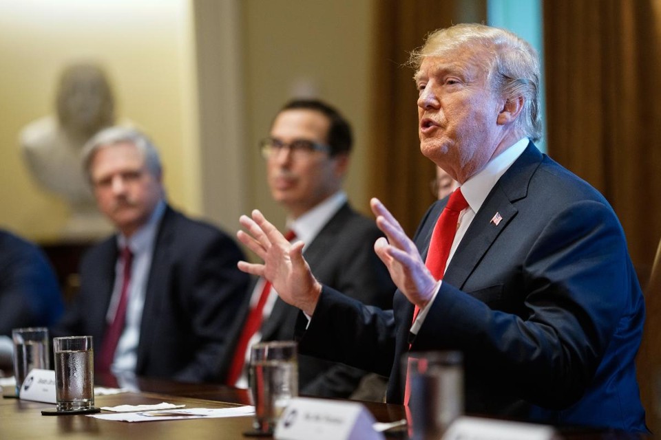 Presidente dos EUA, Donald Trump, falou sobre um plano para manter as famílias de imigrantes unidas durante um encontro com legisladores e a imprensa nesta quarta-feira (20), na Casa Branca | MANDEL NGANAFP