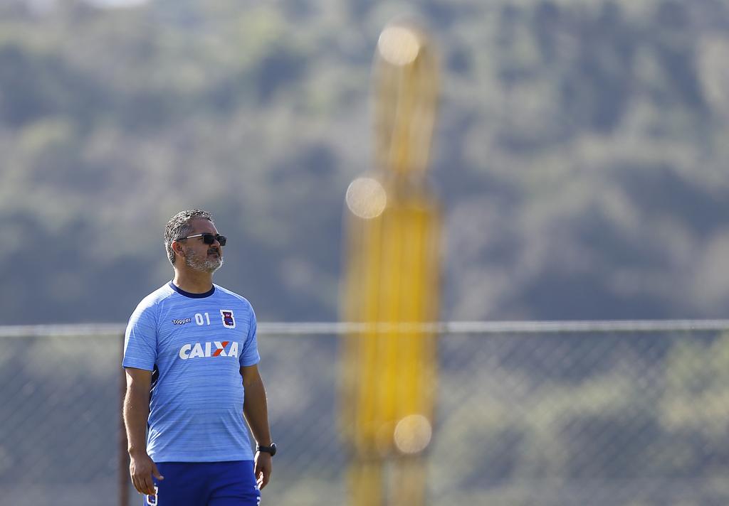 Rogério Micale já conta com o meia Nadson no elenco paranista. | Jonathan Campos/Gazeta do Povo