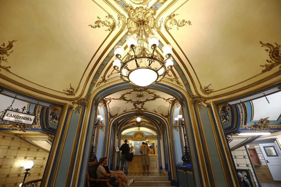 Entrada da Sanduny, secular casa de banho e sauna de Moscou | Jonathan Campos/Gazeta do Povo
