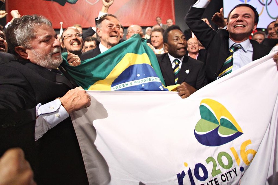 Lula diz que não sabe de negociata em Olimpíadas e convida juiz para ir a comício Lula, durante comemoração pela escolha do Rio como sede das Olimpíadas de 2016. | Ricardo Stuckert/PR/Ricardo Stuckert/PR