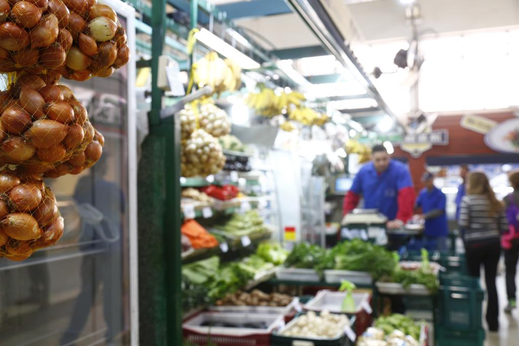 As perdas na produção de frutas e hortaliças foram estimadas em R$ 920 milhões. | Aniele Nascimento/Gazeta do Povo