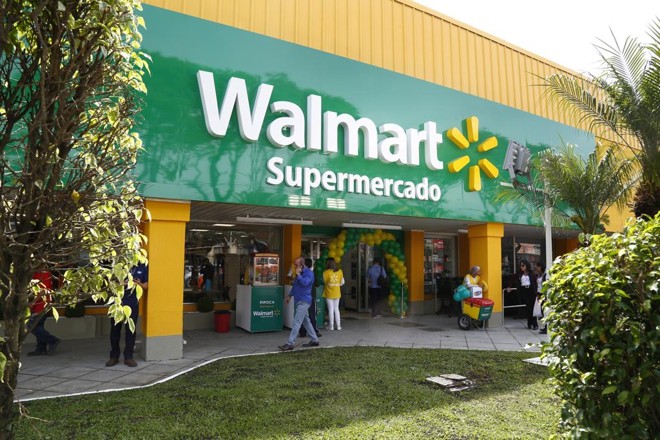 Fachada verde e amarela foi uma das tentativas de “abrasileirar” a rede americana | Aniele Nascimento/Gazeta do Povo