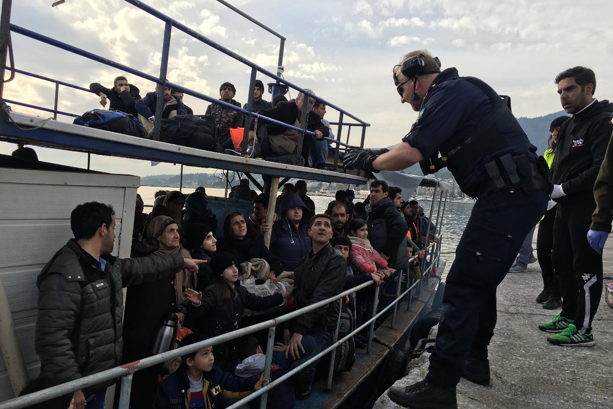Migrantes tentam atravessar o Mar Mediterrâneo em busca de oportunidades na Europa | Griff Witte/The Washington Post
